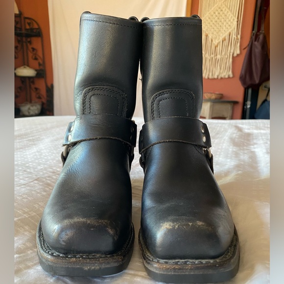Frye 8R Harness Boots - Picture 14 of 16